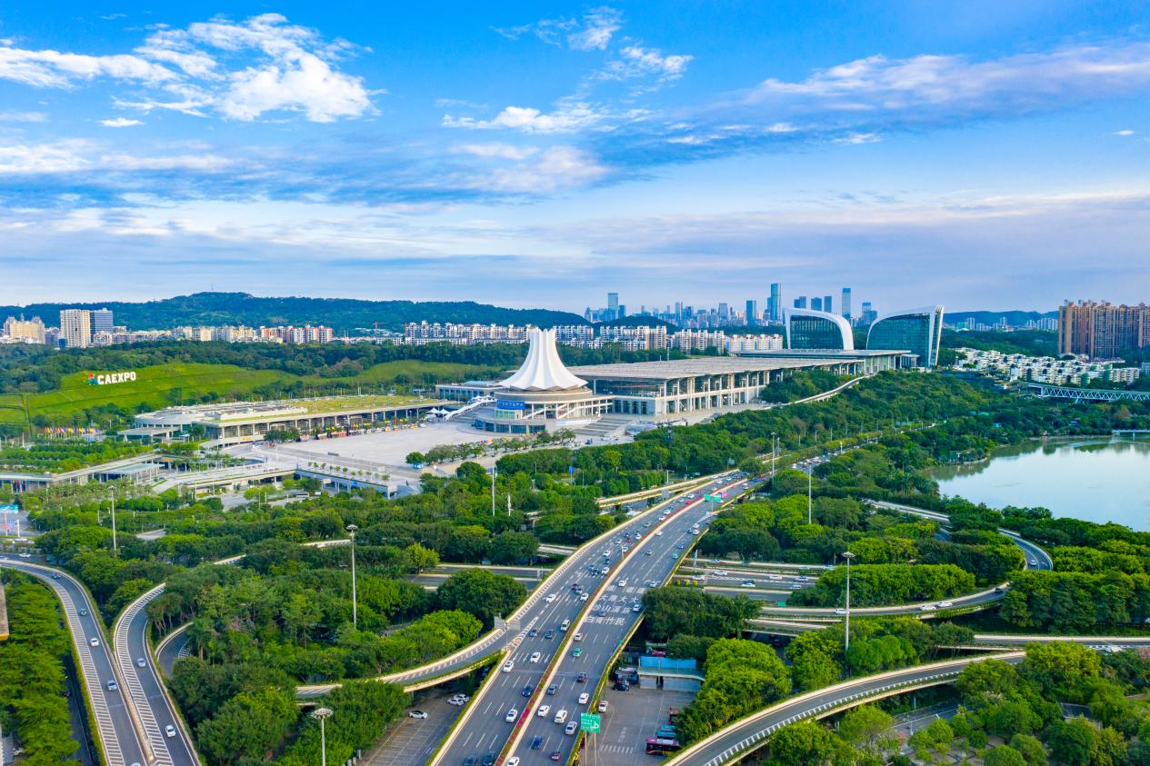 หนานหนิงเปิดฉากประชุมเมืองมิตรภาพ ดัน AI คลองผิงลู่ และท่องเที่ยวขับเคลื่อนเศรษฐกิจ